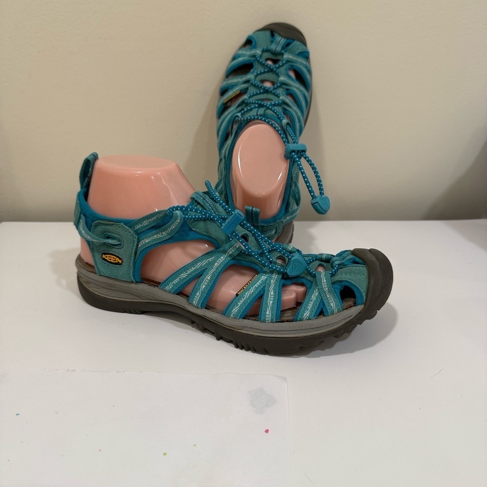 Keen Whisper Women's Teal Strappy Waterproof Sandals (sz 9.5)